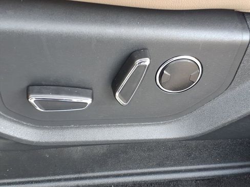 Used 2024 Ford Expedition Max Limited image 29