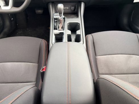 New 2025 Nissan Sentra SR image 16