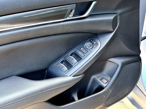 Used 2020 Honda Accord Sport image 9