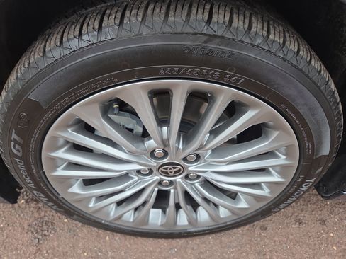 Certified 2022 Toyota Avalon Limited w/ Advanced Safety Package image 12