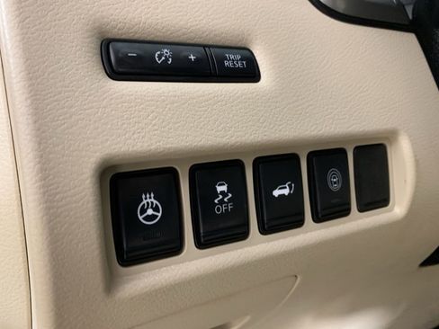 Used 2020 Nissan Murano SL w/ Moonroof Package AWD/4WD image 19