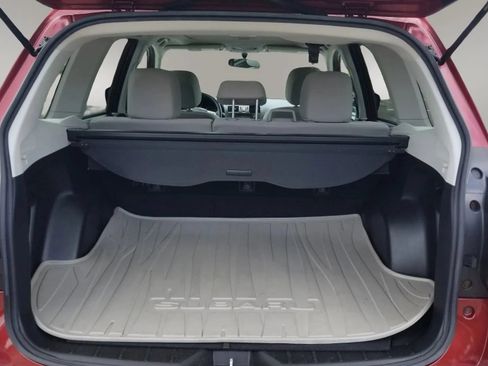 Used 2014 Subaru Forester 2.5i Premium w/ All-Weather Package AWD/4WD image 20