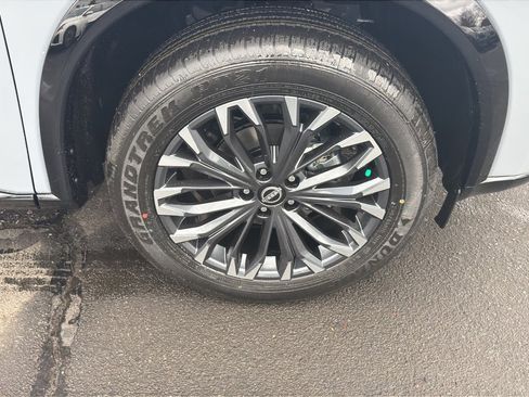 New 2026 Nissan Rogue Platinum w/ Platinum Premium Package image 9