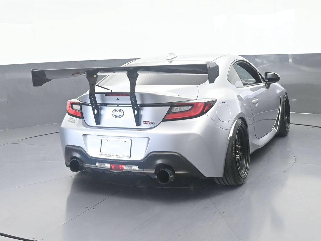 Used 2023 Toyota GR86 Premium RWD image 5