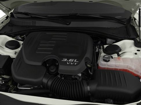 Used 2013 Dodge Charger SE image 16