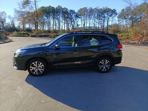 Used 2024 Subaru Forester Limited image 2