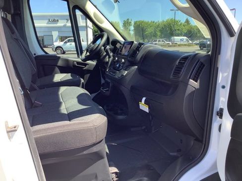 Used 2025 RAM ProMaster 2500 w/ Convenience Group FWD image 27