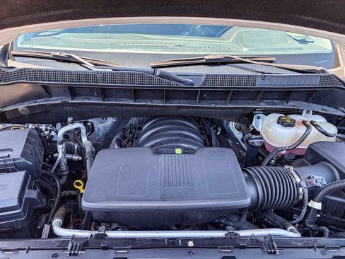Used 2023 Chevrolet Silverado 1500 LT AWD/4WD image 55