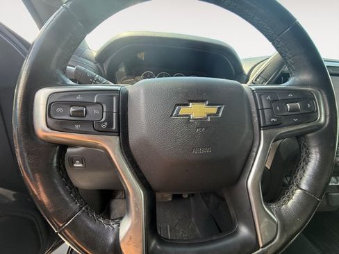 Used 2021 Chevrolet Silverado 1500 LT AWD/4WD image 11