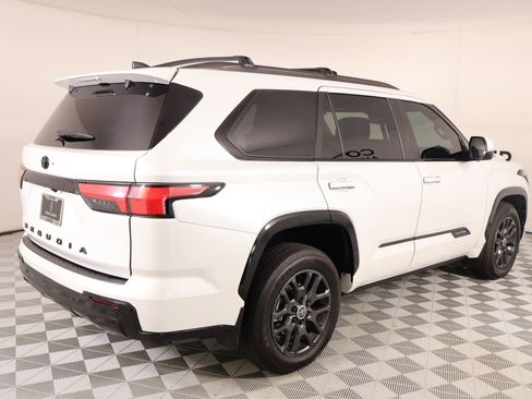 Used 2024 Toyota Sequoia Platinum AWD/4WD image 22