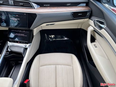 Used 2019 Audi e-tron Premium Plus AWD/4WD image 18