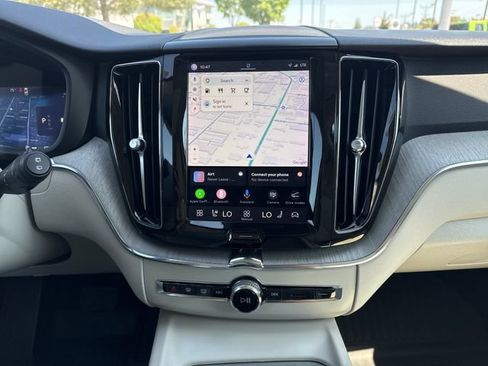 Used 2023 Volvo XC60 B5 Plus w/ Climate Package AWD/4WD image 22