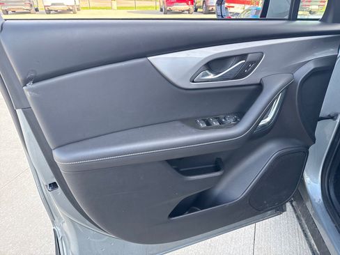 Used 2025 Chevrolet Blazer LT image 13