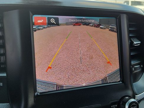 Used 2024 RAM 2500 Big Horn AWD/4WD image 15