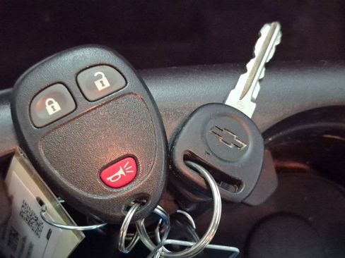 Used 2011 Chevrolet Silverado 2500 LT w/ Interior Plus Package image 24