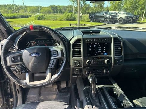 Used 2018 Ford F150 Raptor w/ Equipment Group 802A Luxury AWD/4WD image 12