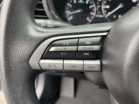Used 2022 MAZDA MAZDA3 s image 13