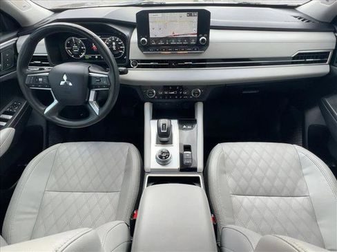 Used 2023 Mitsubishi Outlander SEL image 19