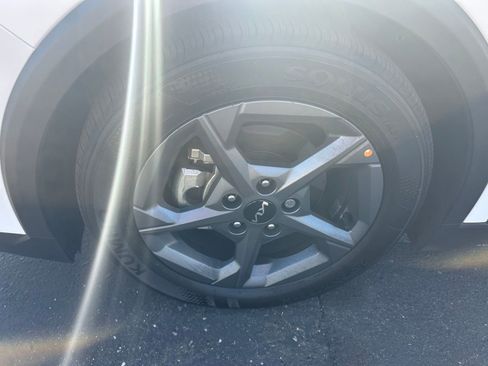 Certified 2025 Kia K4 EX FWD image 6