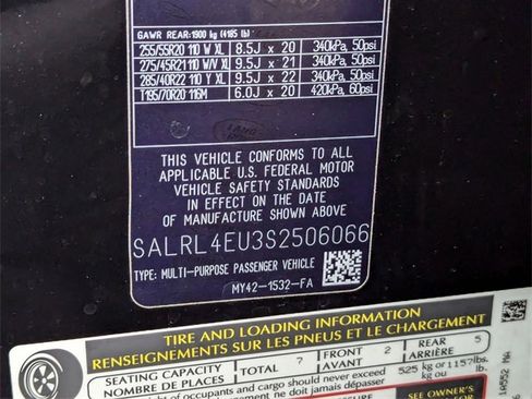 New 2025 Land Rover Discovery Dynamic SE image 22