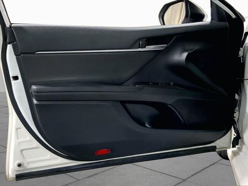 Used 2024 Toyota Camry SE FWD image 22