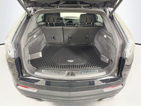 Used 2021 Cadillac XT4 Sport w/ Cold Weather Package FWD image 29