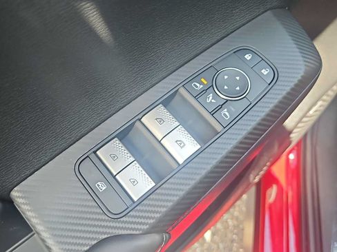 Used 2026 Mitsubishi Outlander SE FWD image 15