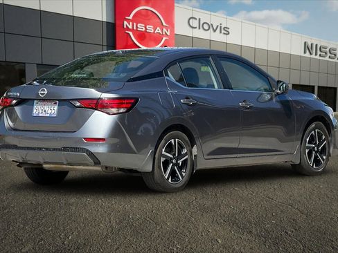 Certified 2025 Nissan Sentra SV FWD image 3