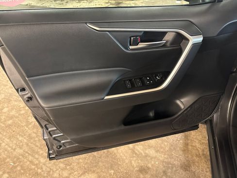 Certified 2025 Toyota RAV4 XLE AWD/4WD image 14