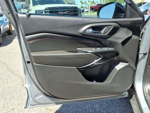 Used 2024 Chevrolet Trax RS w/ Sunroof Package FWD image 18