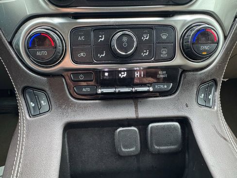 Used 2020 Chevrolet Tahoe LT image 29