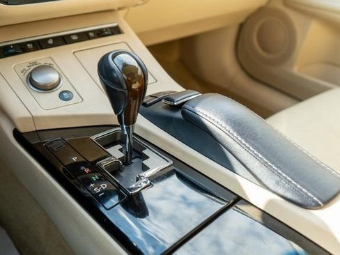 Used 2014 Lexus ES 350 w/ Luxury Package FWD image 44