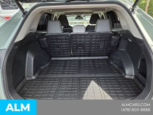 Used 2019 Toyota RAV4 XLE w/ Convenience Package FWD image 13