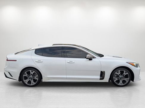 Used 2020 Kia Stinger GT-Line w/ Sun & Sound Package image 4
