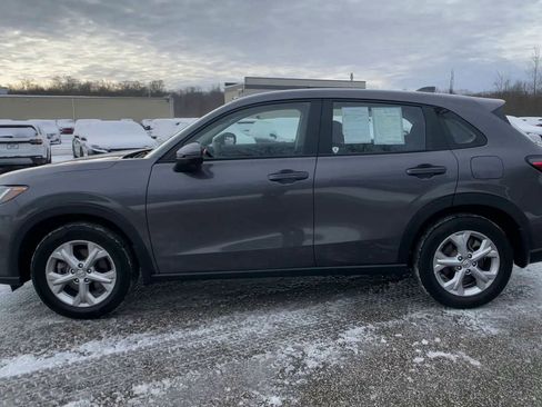 Certified 2025 Honda HR-V LX image 6