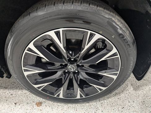 Certified 2025 MAZDA CX-90 3.3 Turbo S w/ Premium Package image 10