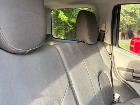 Used 2009 Nissan Xterra X AWD/4WD image 31