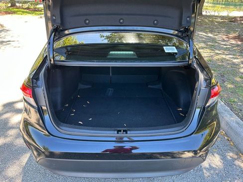 Used 2023 Toyota Corolla LE image 10