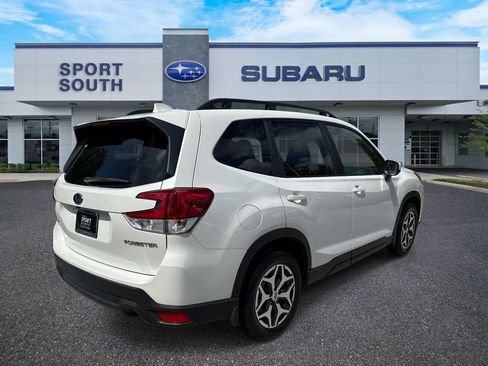 Used 2023 Subaru Forester Premium AWD/4WD image 3
