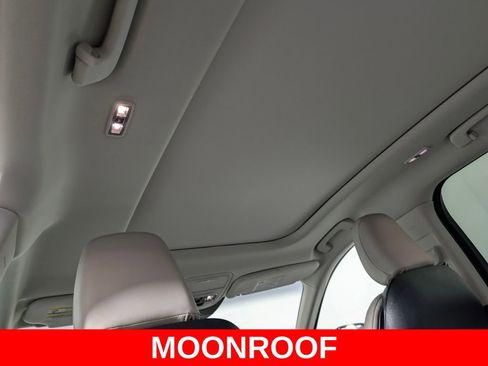 Used 2025 Lincoln Aviator AWD w/ Equipment Group 101A image 15