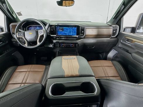 Used 2024 Chevrolet Silverado 3500 High Country w/ High Country Premium Package AWD/4WD image 33
