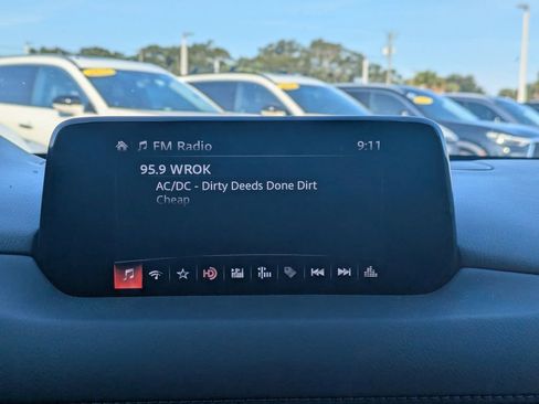 Used 2018 MAZDA CX-5 Touring w/ Preferred Equipment Package image 18