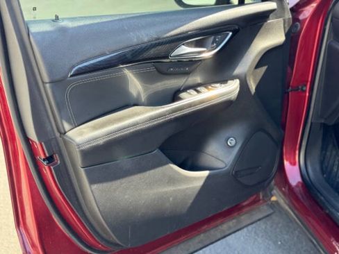 Used 2021 Buick Envision Essence w/ Sport Touring Package image 11