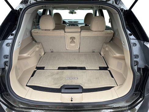 Used 2016 Nissan Rogue SV image 17