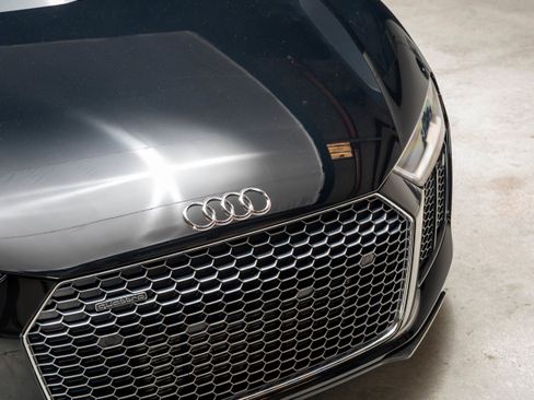 Used 2017 Audi R8 V10 plus AWD/4WD image 11