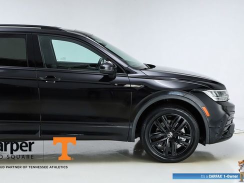 Used 2022 Volkswagen Tiguan SE R-Line image 50