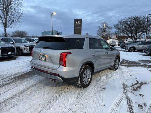 Used 2025 Hyundai Palisade SEL image 2