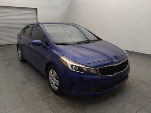 Used 2017 Kia Forte LX image 13