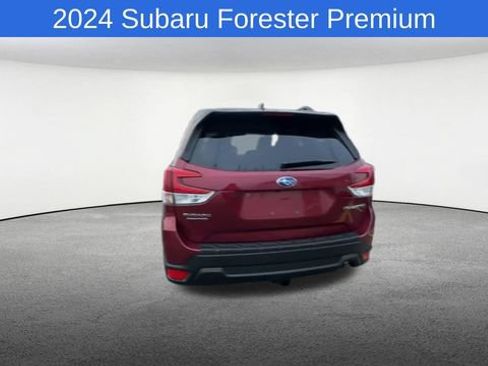 Used 2024 Subaru Forester Premium AWD/4WD image 8