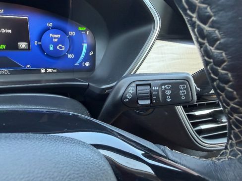 Used 2021 Ford Escape Titanium w/ Titanium Elite Package AWD/4WD image 45